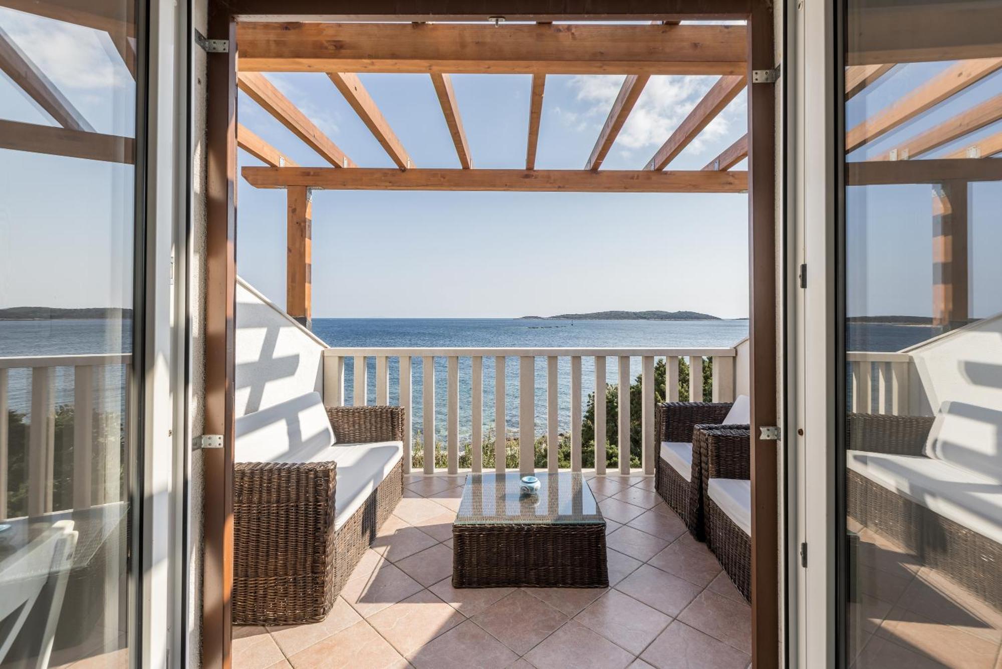 Apartments By The Sea Milna, Vis - 8946 Rukavac  Exterior photo